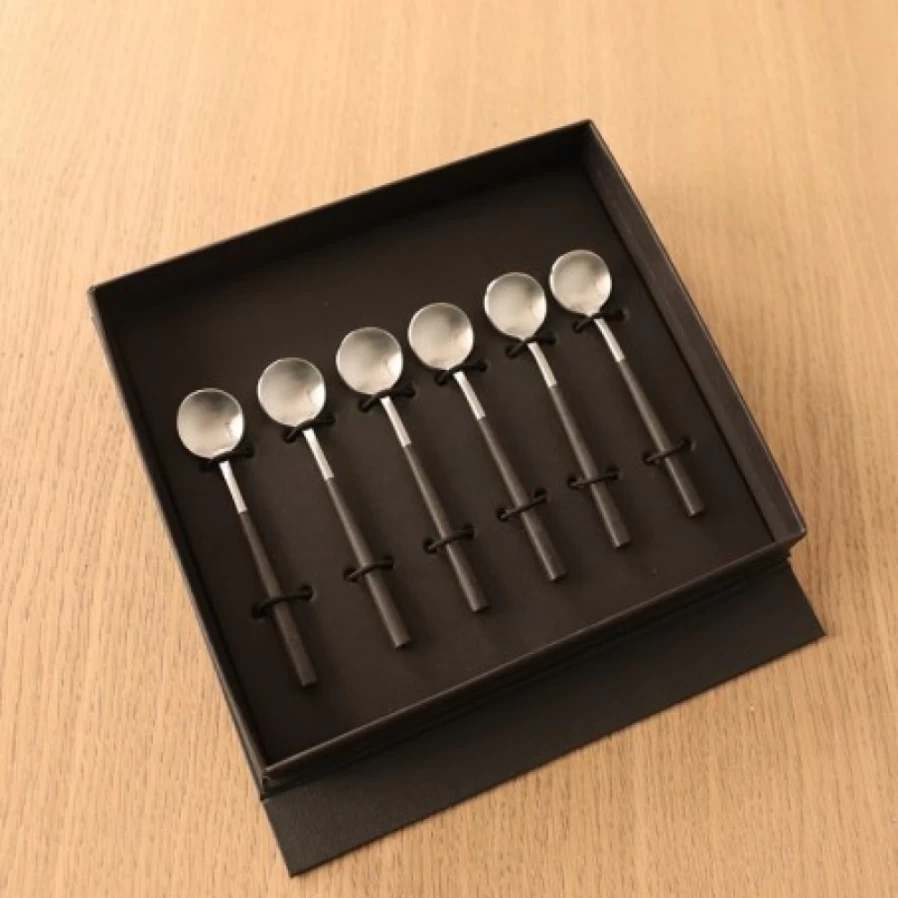 "JEAN-VIER Premium Black Cutlery Set - Elegant Stainless Steel Flatware for Dining"