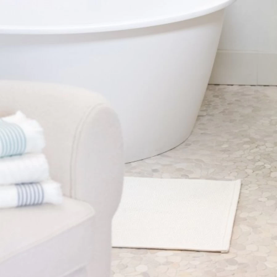 JEAN-VIER White Bath Mat - Soft, Absorbent, Non-Slip Bathroom Rug for Shower and Tub