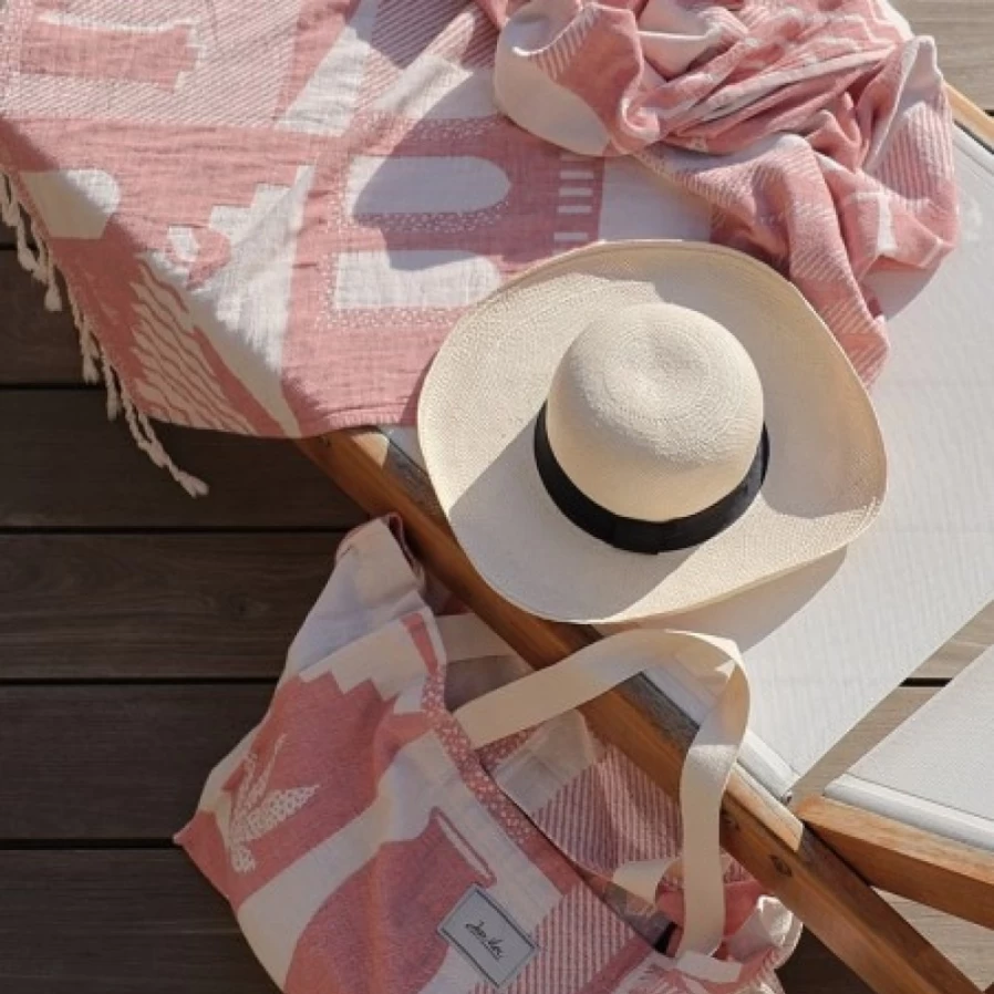 JEAN-VIER Premium Pink Foutas - Soft, Absorbent, and Stylish Beach & Bath Towels