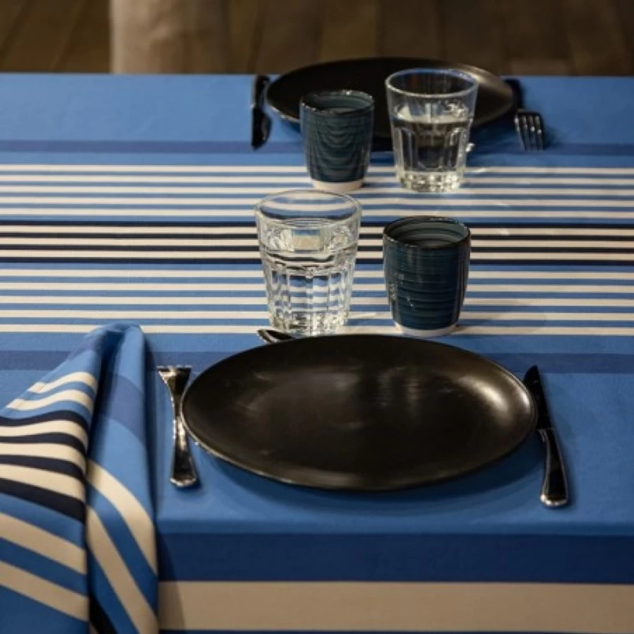 "JEAN-VIER Premium Blue Tablecloth – High-Quality Dining Table Cover for Home & Events"