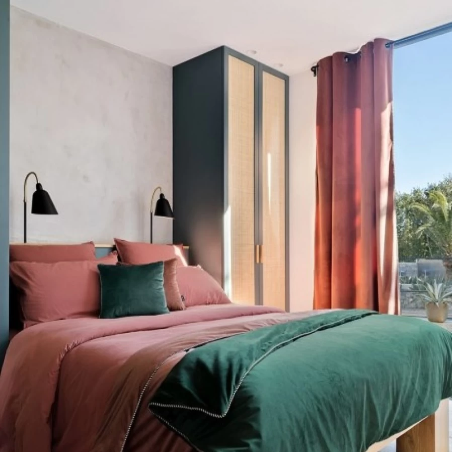 JEAN-VIER Orange Fitted Sheet - Soft, Elastic, Deep Pocket Bed Sheet for Comfortable Sleep