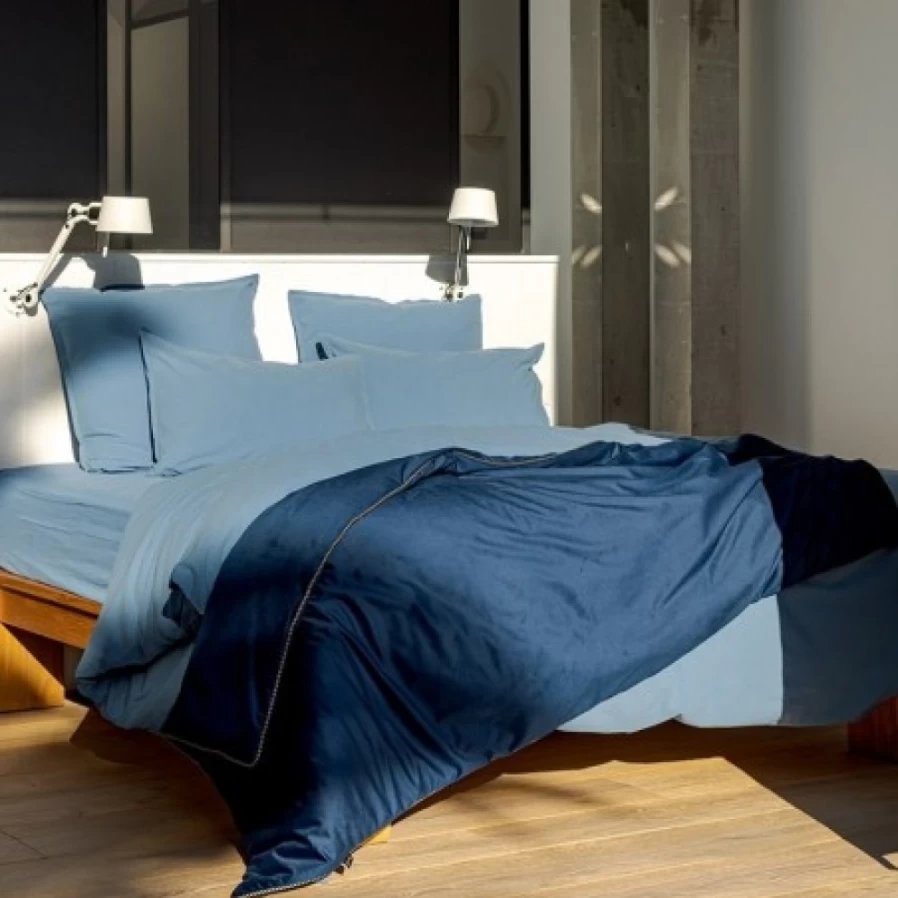 JEAN-VIER Premium Blue Pillowcase - Soft & Breathable Bedding for Comfortable Sleep