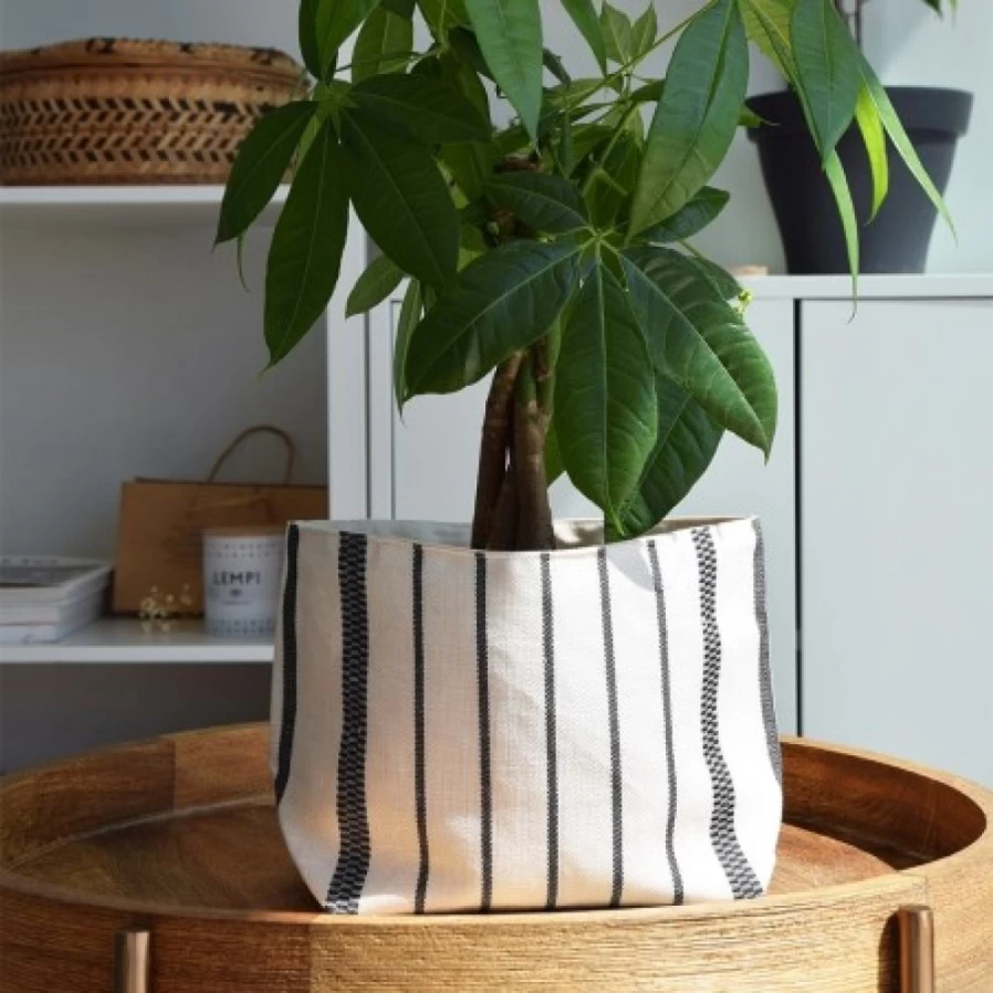 "JEAN-VIER White Bread Basket - Stylish & Durable Kitchen Storage"