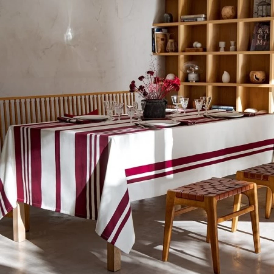 "JEAN-VIER Premium Red Tablecloth – High-Quality Dining Table Cover for Home & Events"