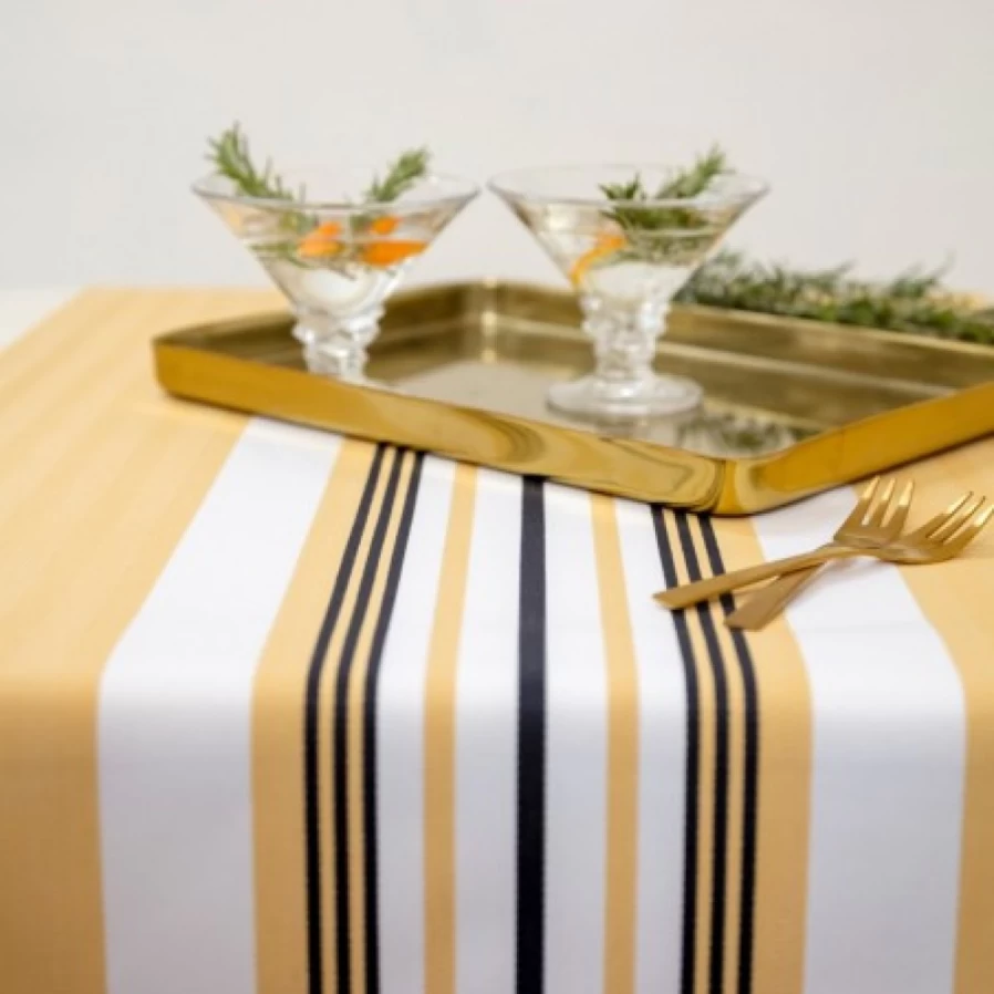 "JEAN-VIER Yellow Table Runner - Elegant Dining Table Decor"
